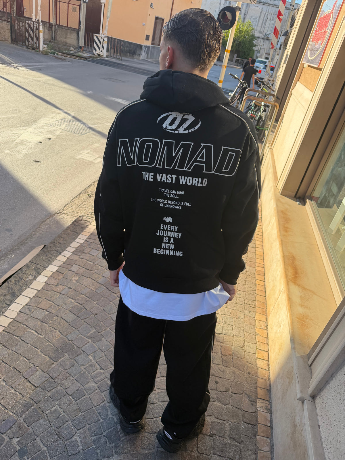 Tuta Nomad